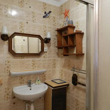 Apartment 2 Pieces Avec Piscine, Tennis, Proche Et Marche - 4 Couchages, - Fr-1-251-802 *