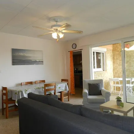 2 Pieces Avec Piscine, Tennis, Proche Et Marche - 4 Couchages, - Fr-1-251-802 Apartment Le Lavandou