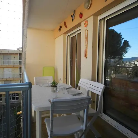 2 Pieces Avec Piscine, Tennis, Proche Et Marche - 4 Couchages, - Fr-1-251-802 *