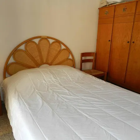 2 Pieces Avec Piscine, Tennis, Proche Et Marche - 4 Couchages, - Fr-1-251-802 * Le Lavandou